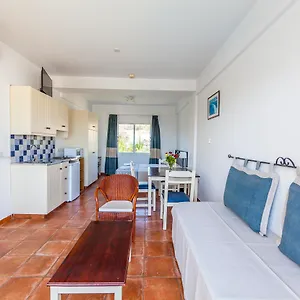 andreotis-hotel-apts.protaras-cy-hotels.com/