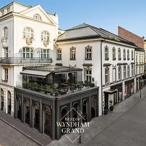 Wyndham Grand Old Town Szálloda